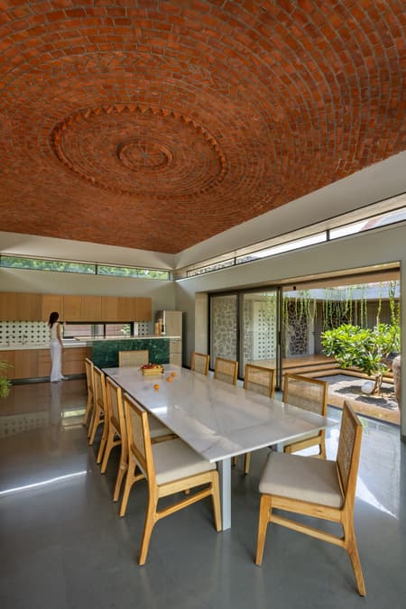 VAULT HOUSE - India